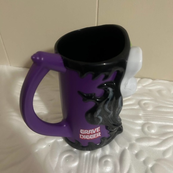 Grave Digger monster  jam mug - Picture 3 of 6